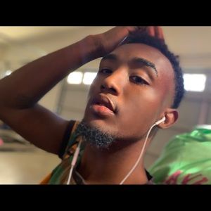 Meet your Posher, Isaiah